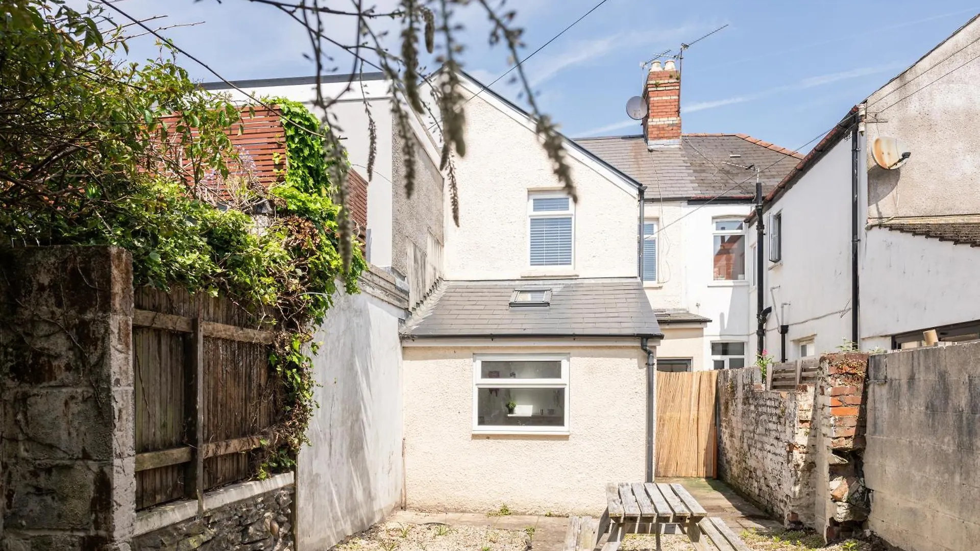 Central Pontcanna Mews - Duplex Apartment 영국