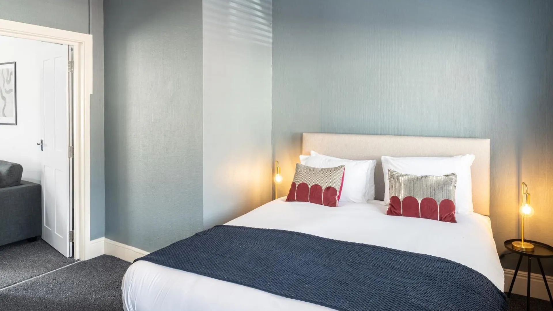 Central Pontcanna Mews - Duplex Apartment